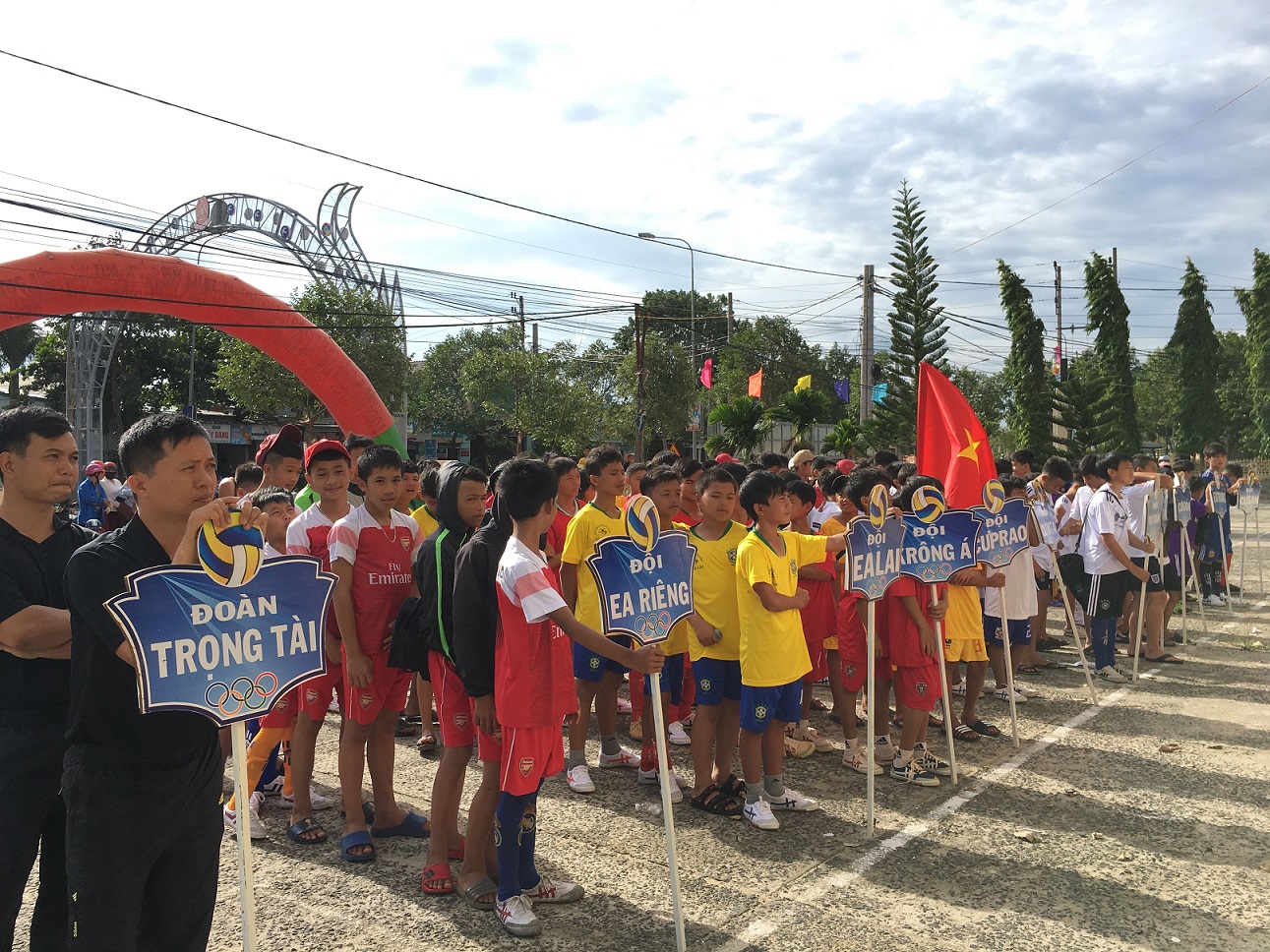 Giải bóng đá thiếu niên hè huyện M'Drắk năm 2018